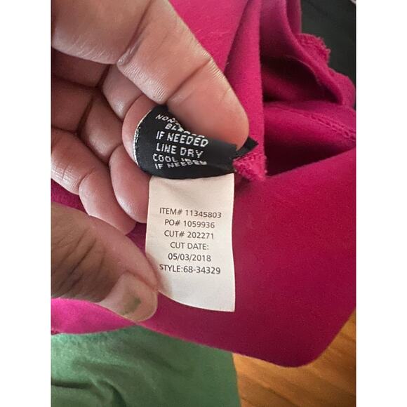 Torrid Fuchsia Stretch Pencil Skirt – Women’s Size 3X – Bold & Flattering - Picture 6 of 6